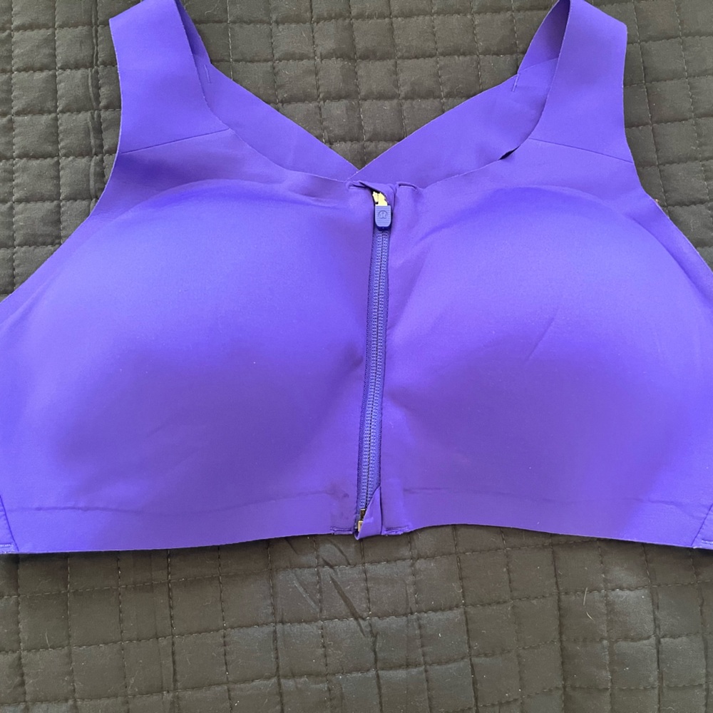 Lululemon Enlite Zip Bra size 38D